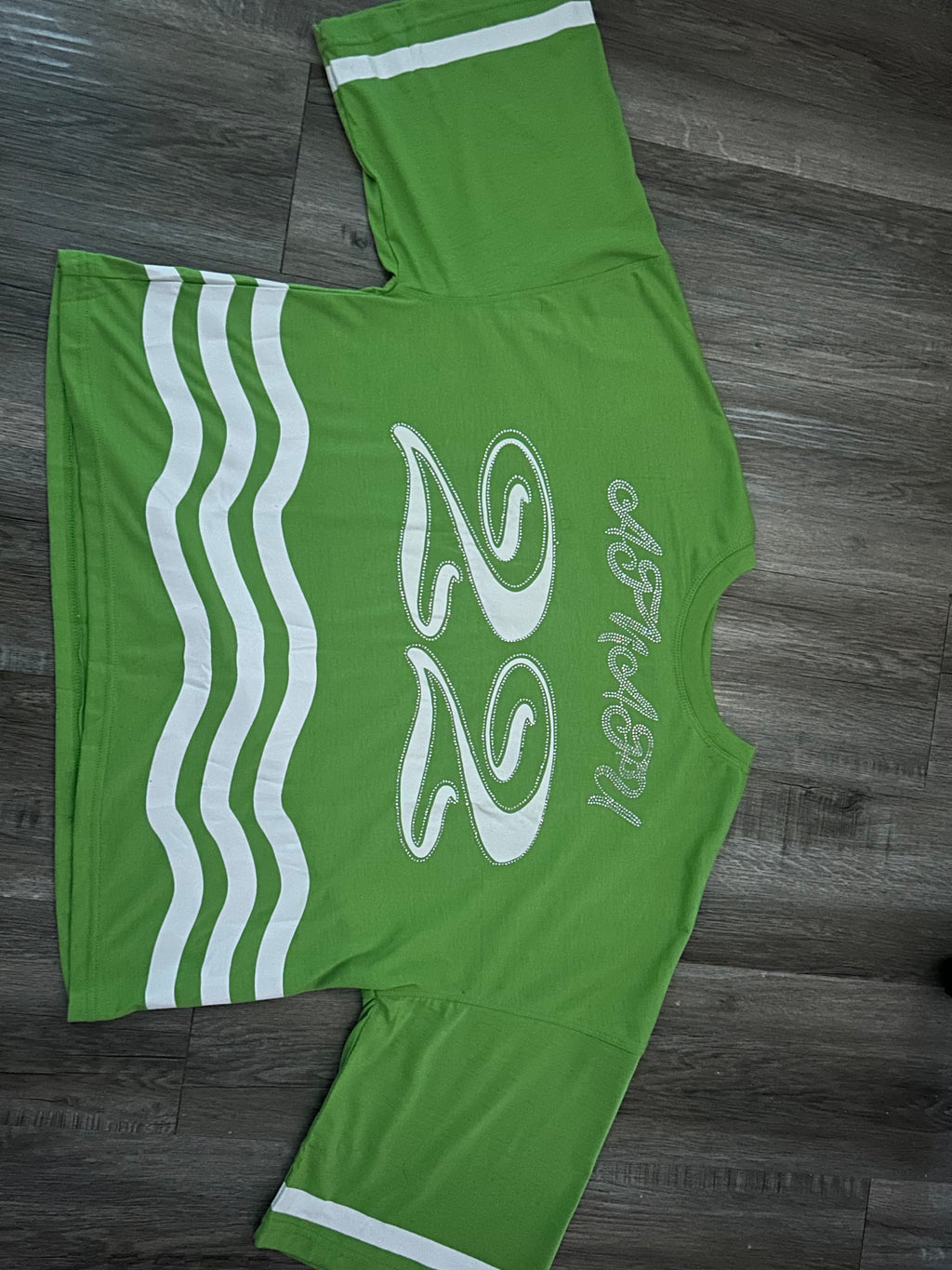 "Atnafu" Light Green Cropped Tees